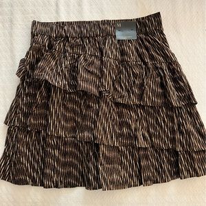 Cute cotton ruffle skirt (midi length).